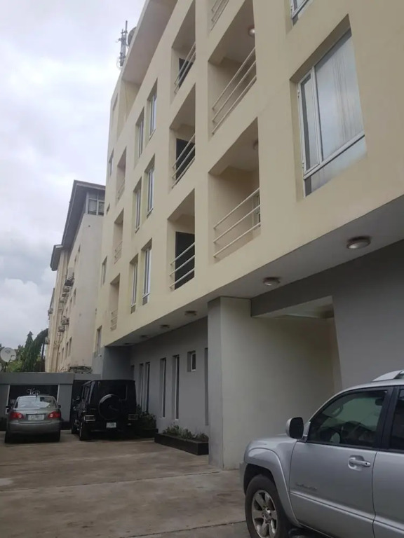 Posh Hotel and Suites Victoria Island