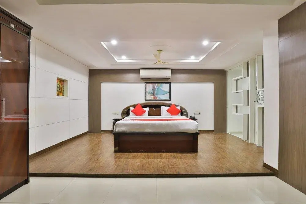 Hotel Shree Plaza