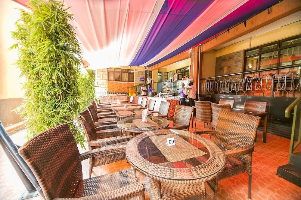 Upperhill Blueberry Hotel