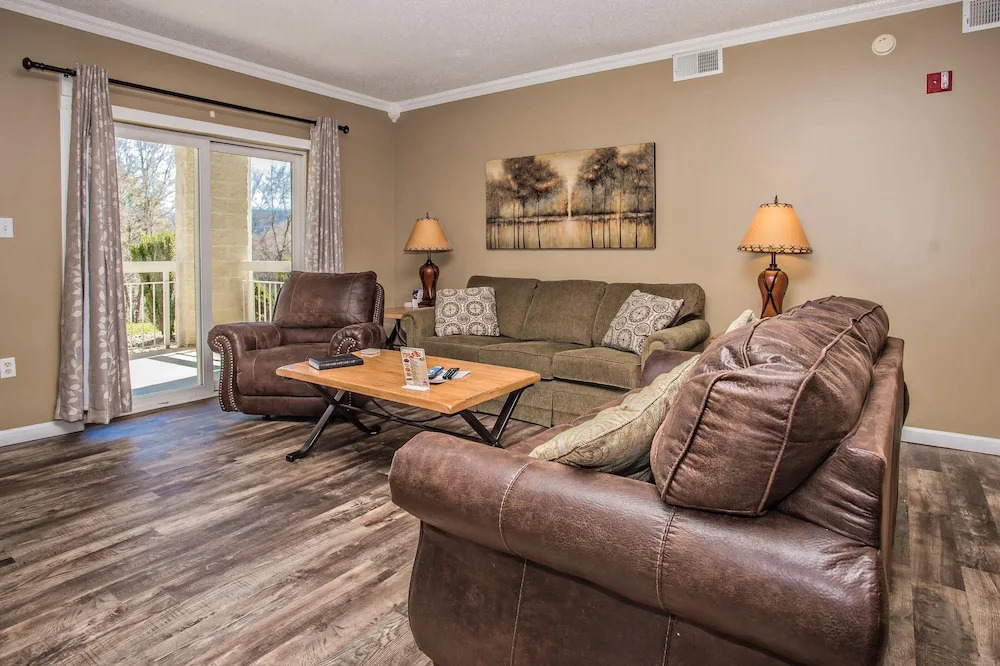 Whispering Pines 413hc