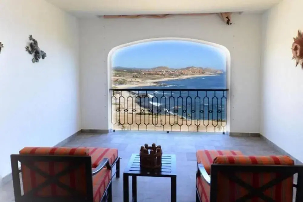 Spacious 3 Bedroom With Plunge Pool in Cabo
