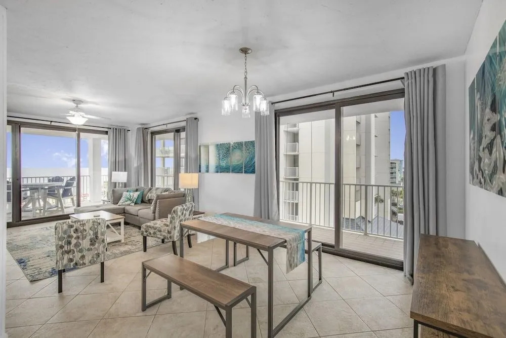 Stunning corner unit in Orange Beach outdoor pool