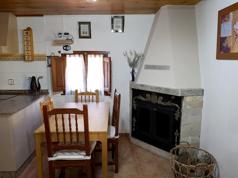 House With 3 Bedrooms in Ponferrada, With Wonderful Mountain View, Enc