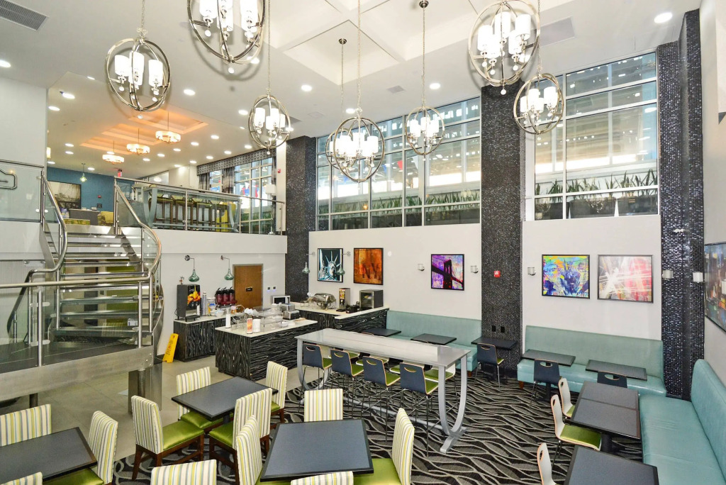 LaGuardia Airport Hotel Queens