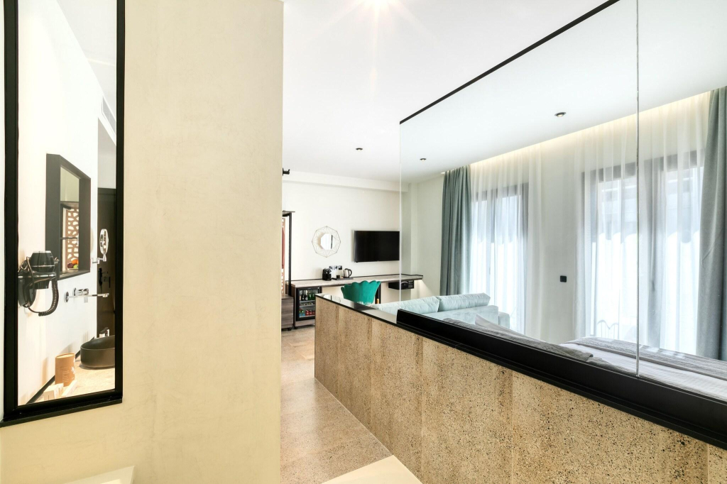Athens Ivy Suites