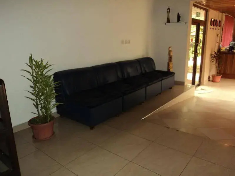 Sir Max Hotel