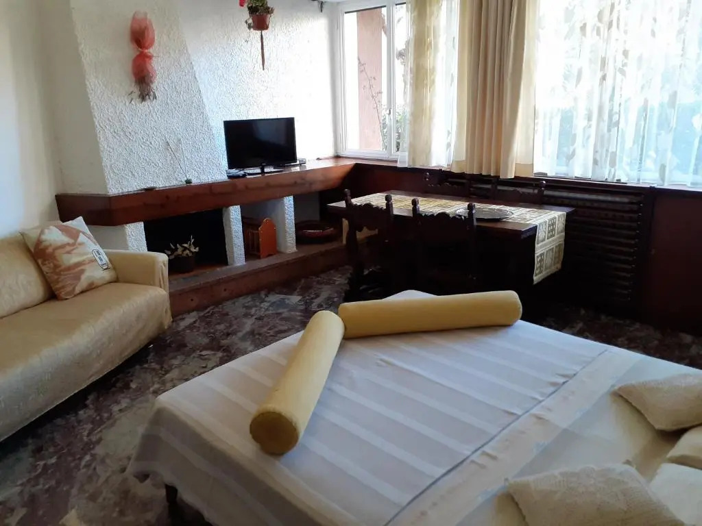 Saglia Apartments