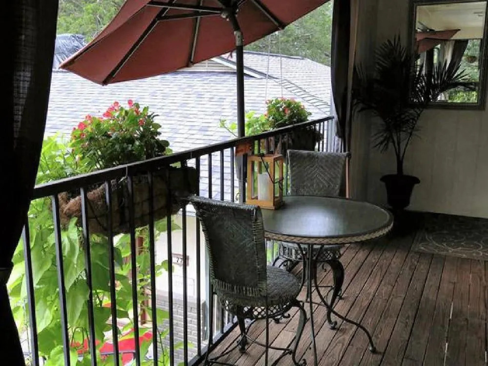 TradeWinds Lodging Bed and Breakfast