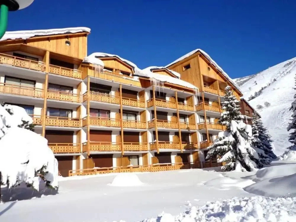 Apartment in Les Deux Alpes With Balcony