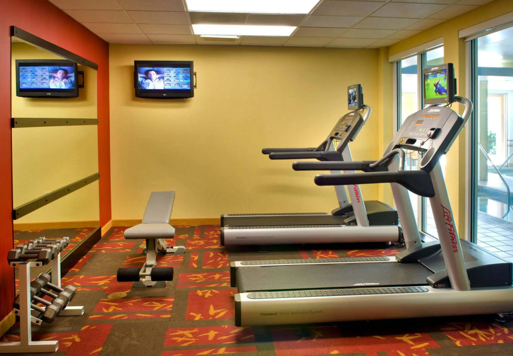 Comfort Inn & Suites Bethlehem Lehigh Valley Airport