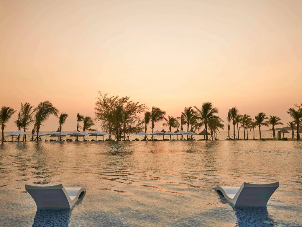 Курортный отель Mövenpick Resort Waverly Phu Quoc