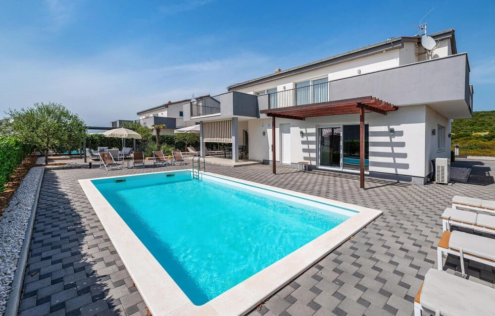 Amazing Home in Debeljak with Outdoor Swimming Pool, Hot Tub & 4 Bedrooms