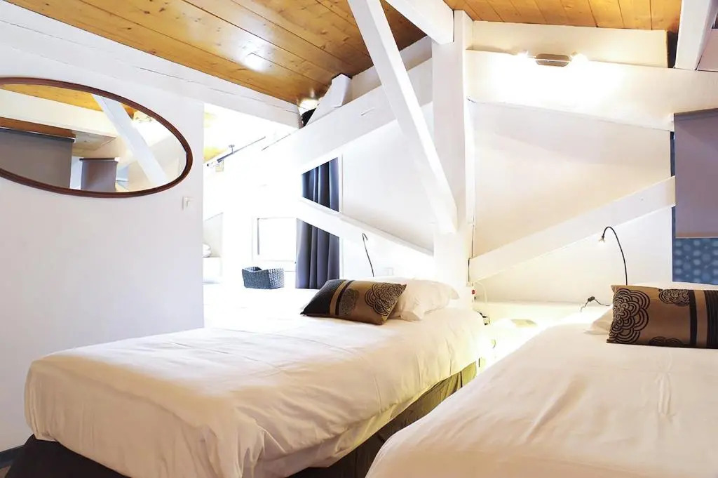 444 Tourny - Localisation exceptionnelle 2 chambres avec ascenseur et Parking