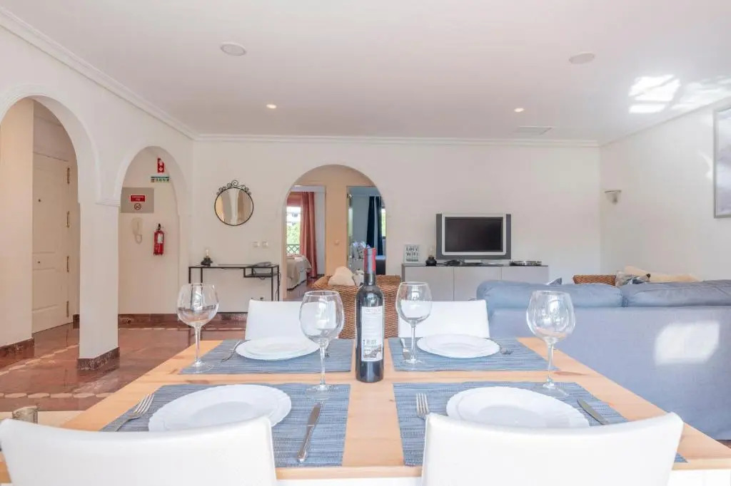 Excellent T2 apartment with pools 400m Falesia beach