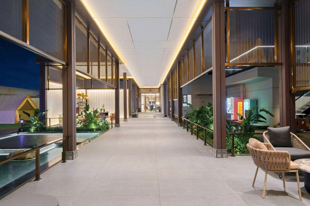Howard Johnson By Wyndham Life Kunming Guandu Hotel