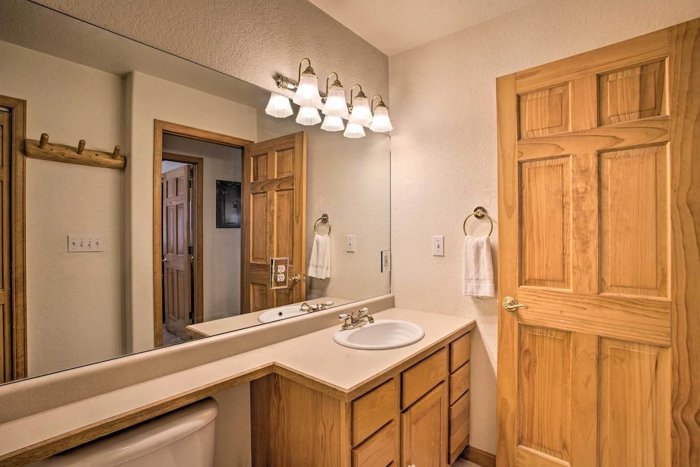Impressive Ouray Retreat w/ Patio, 1 Mi to Main St