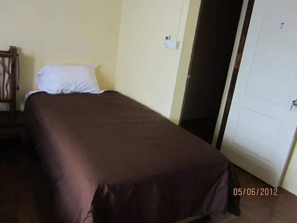 Siam Tulip Guesthouse & Restaurant