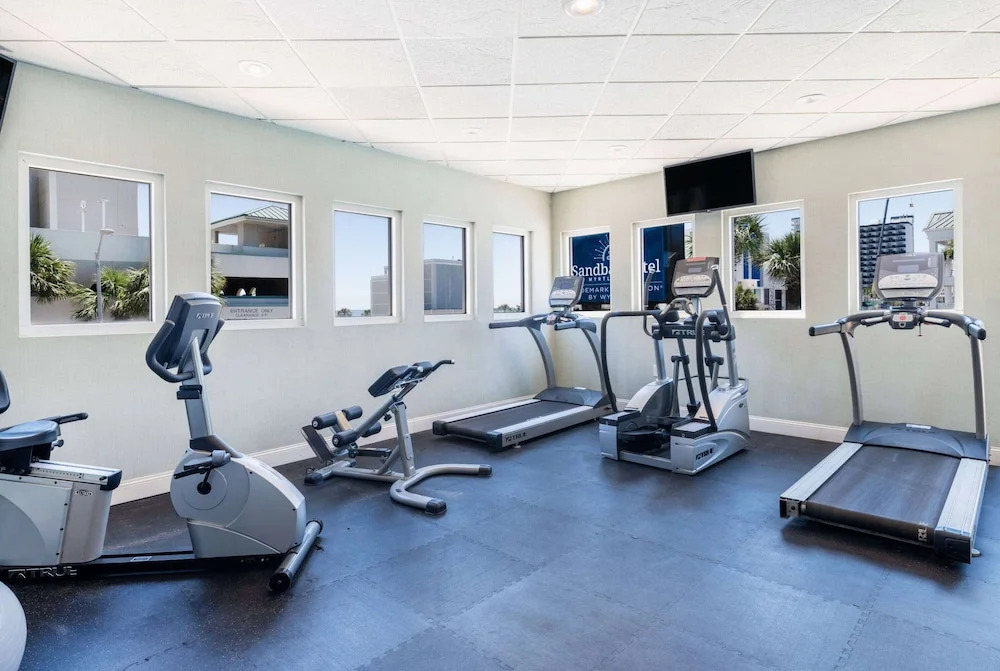 Best Western PLUS - Grand Stand Inn & Suites