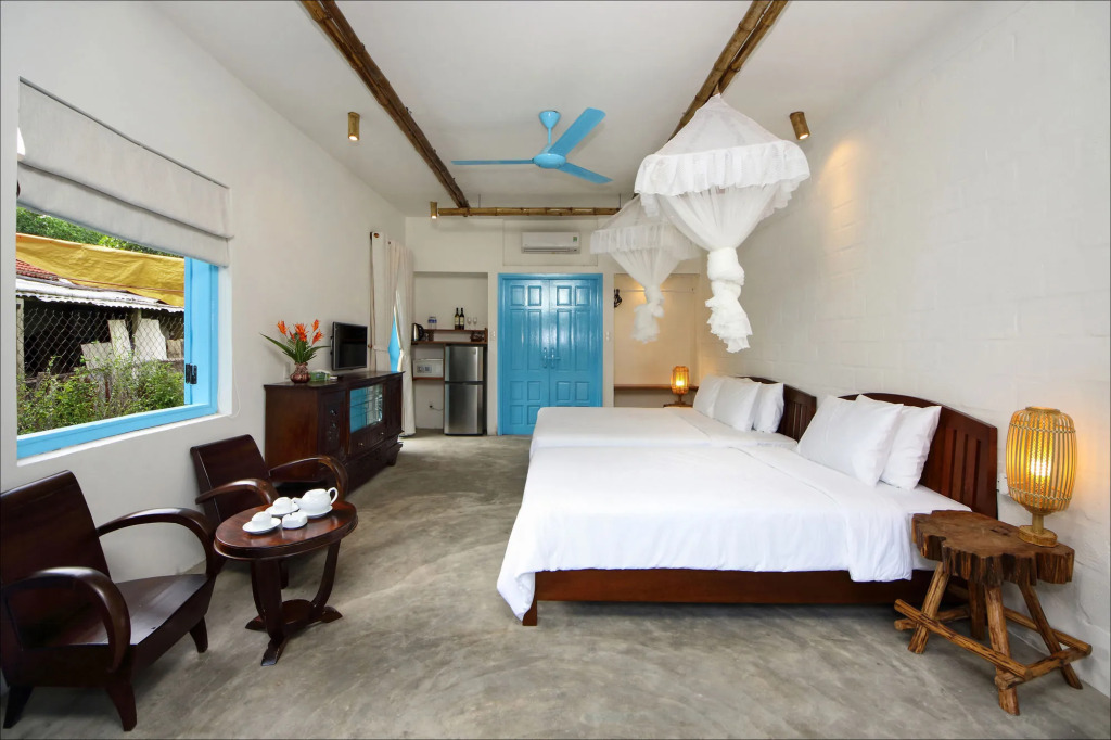 Life Beach Villa