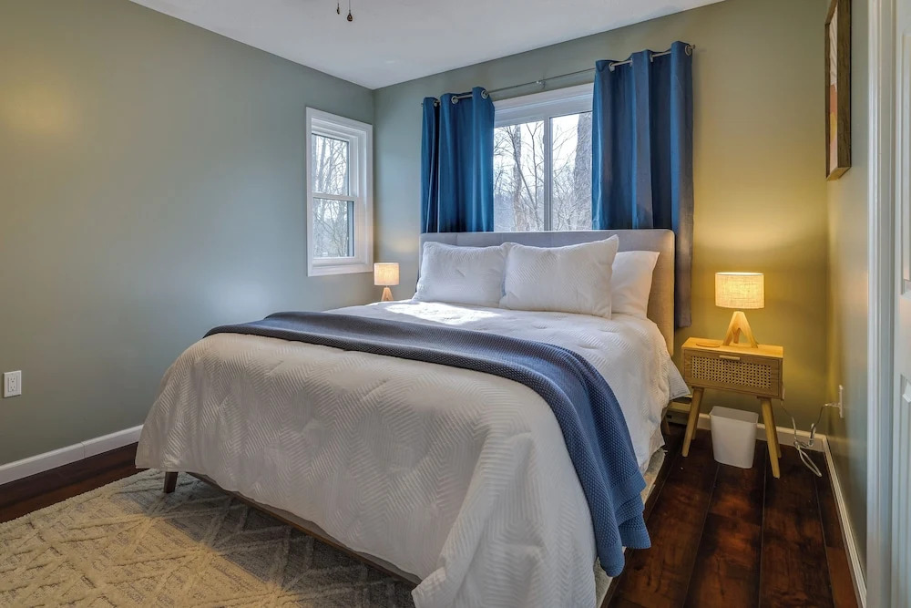 Lovely Poconos Cabin w/ Resort Amenities!
