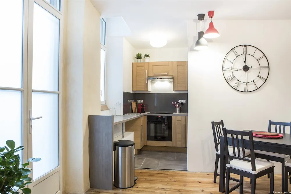 Appartement une chambre Cheverus 36
