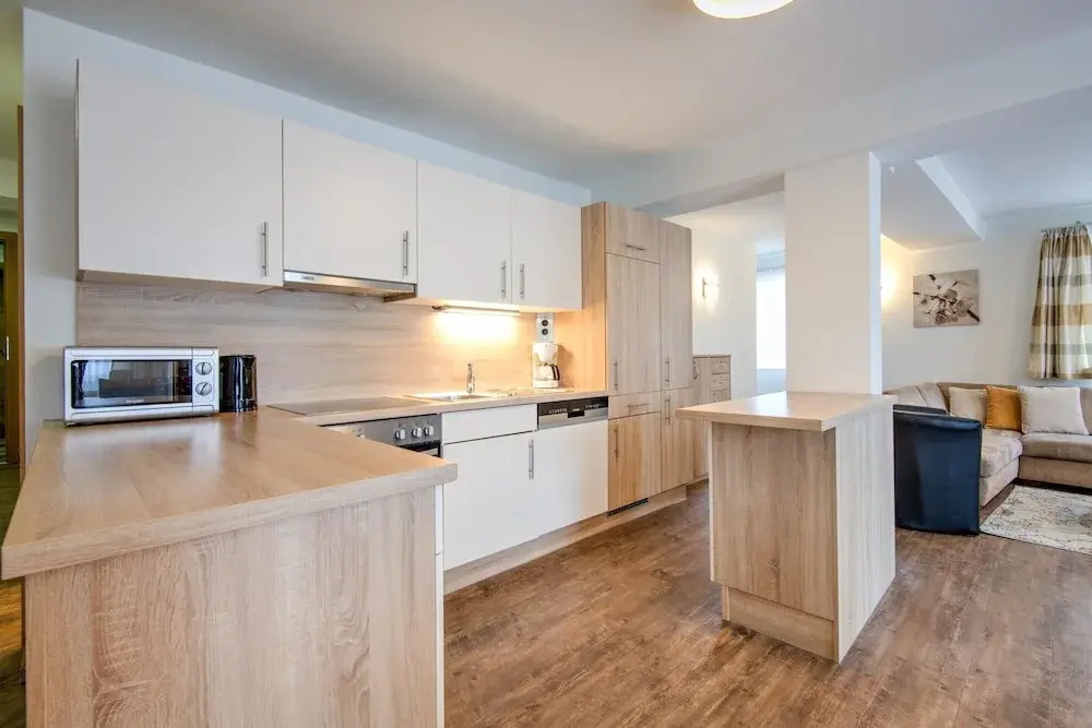 Ski-in/ski-out Brunner Apartment Top 2