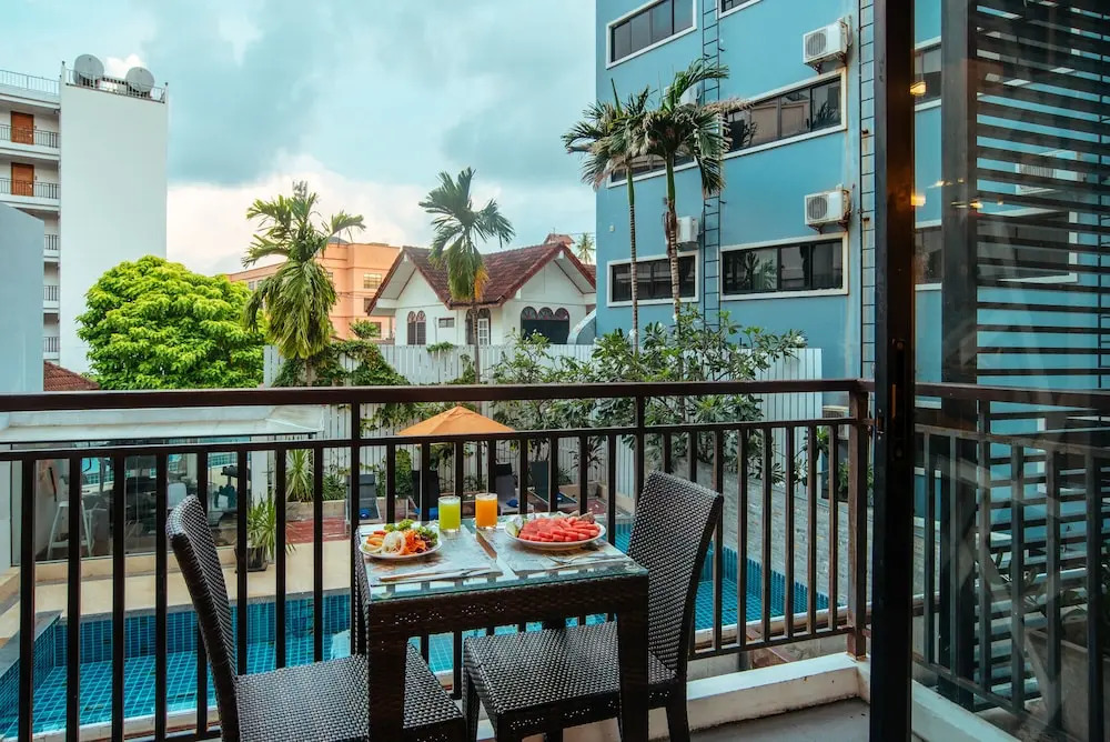 eastin hotel