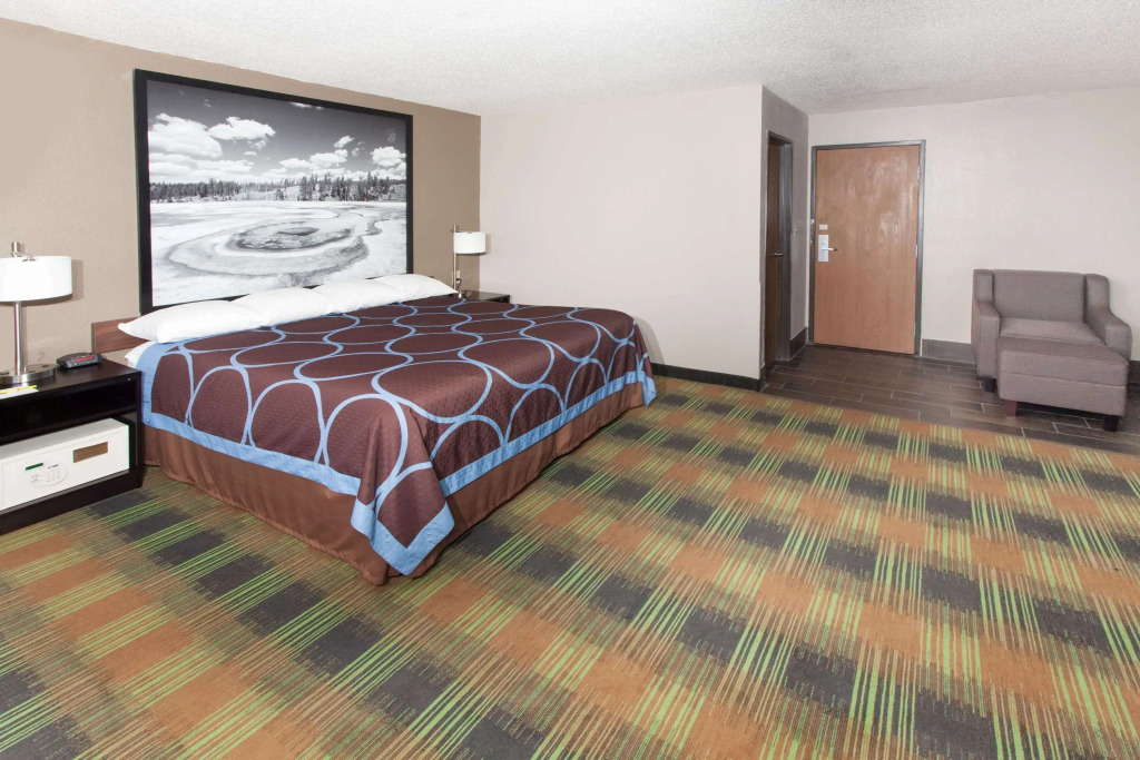 Super 8 by Wyndham Keokuk