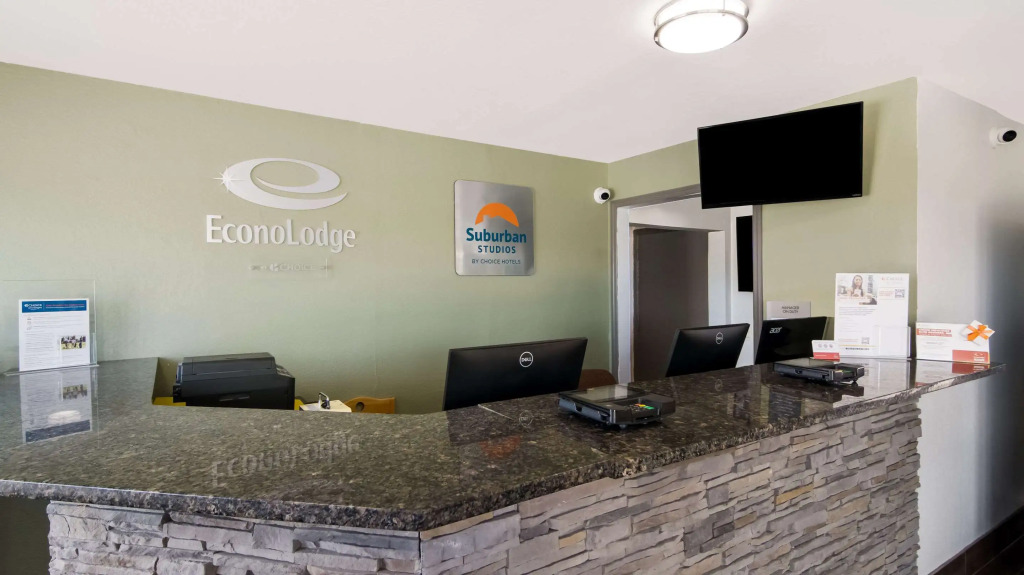 Suburban Studios Portage