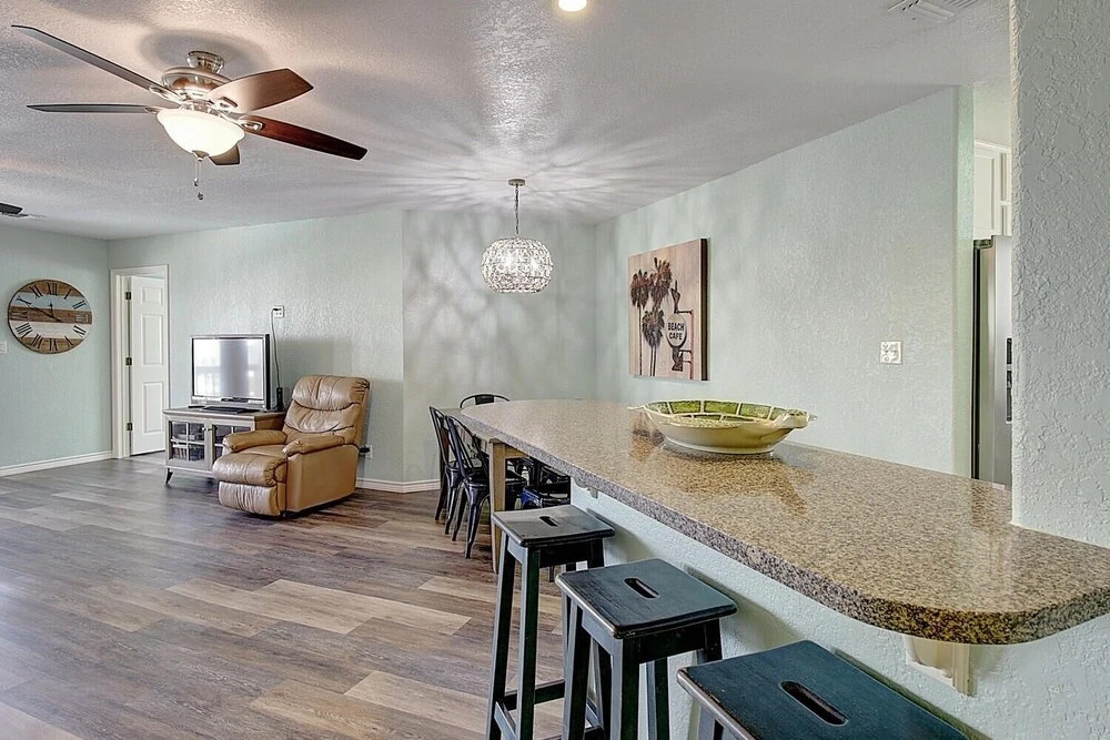 Baydreamer Vacation Home With Private Pool by Redawning