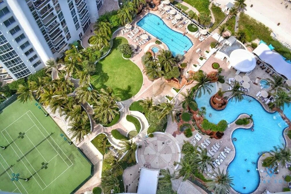 Sunny Isles Bliss Beachfront Retreat for 4, Sunny Isles Beach