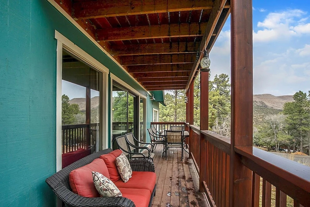 Hummingbird Haven - Charming Ruidoso Retreat 4 Bedroom Home by RedAwning