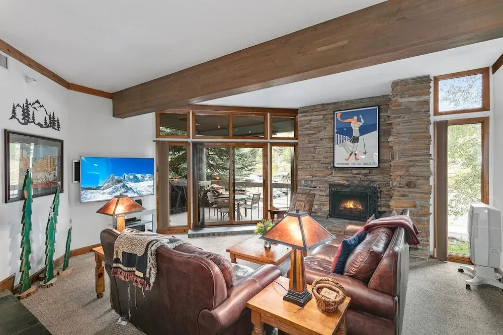 Powder Run at Deer Valley Resort - Two Bedroom Condo with Hot Tub #A12 2 Condo