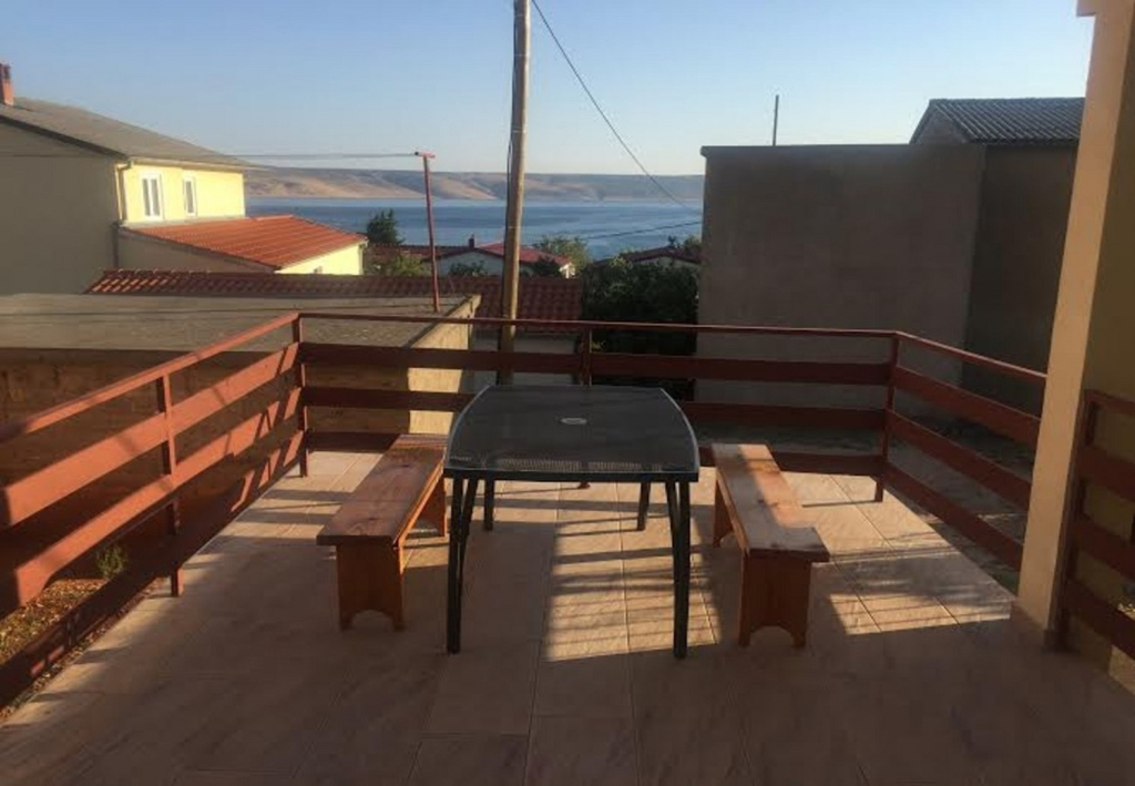 Apartment Sunny  - sea side terrace & parking: A2 Starigrad-Paklenica, Zadar riviera