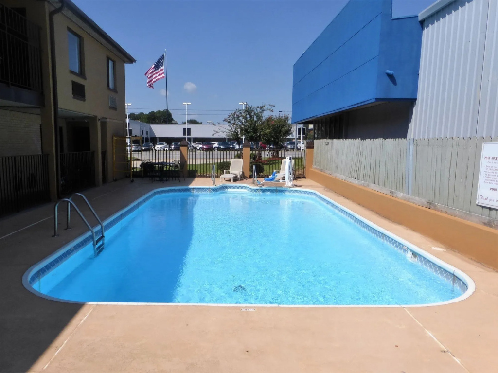 Red Roof Inn Muscle Shoals