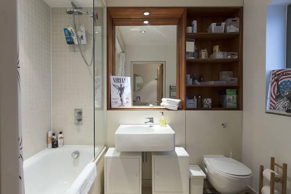 1 Bedroom East London Balcony Flat