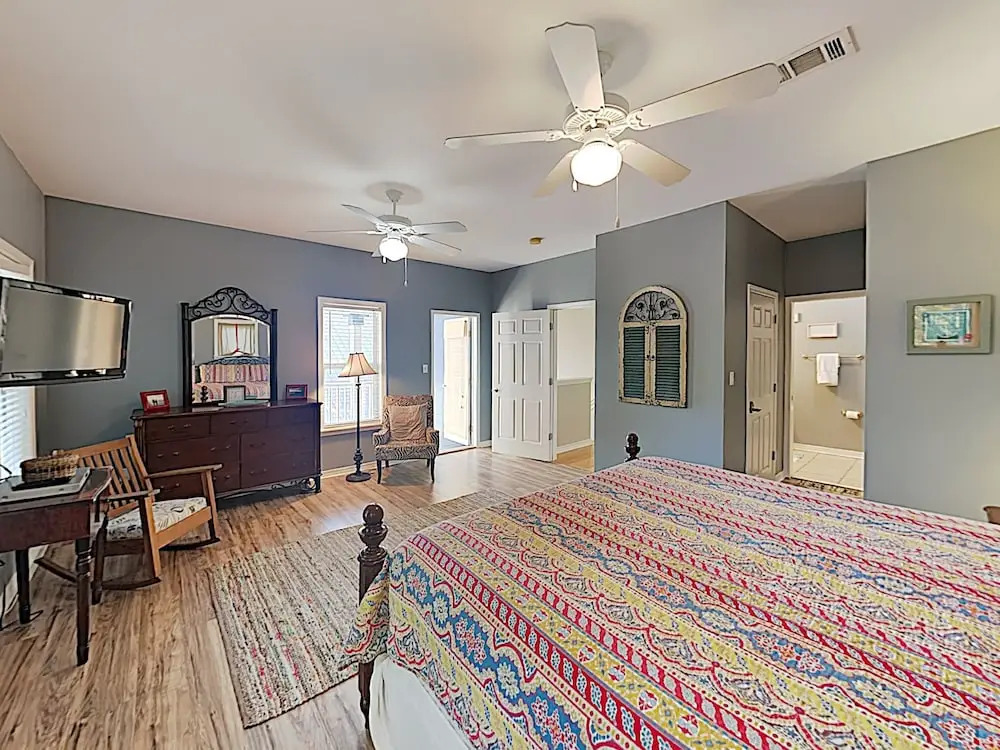 Breezy Old Florida Ge House Near Beach 3 Bedroom Home