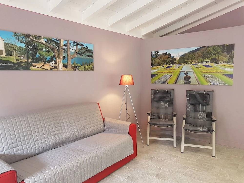 Il Borghetto Villa Pallante - Villa with Private Garden and Access to Swimming Pool