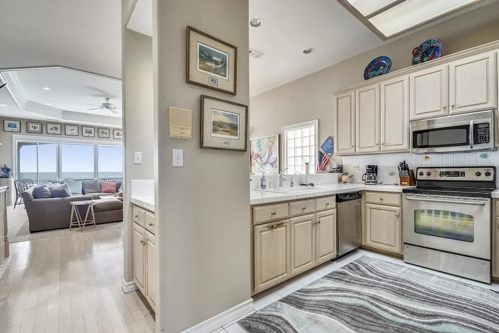 Incredible Views From Oceanfront 3 Bedroom  Townhouse by RedAwning