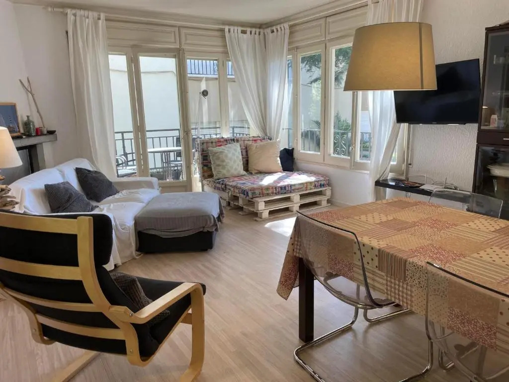 AJ-26 CALELLA DE PALAFRUGELL 6 Pax