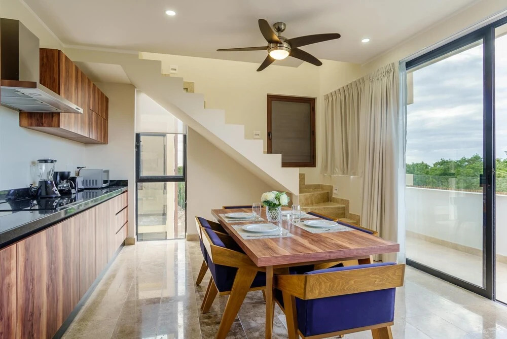 Stunning 3BR PH Private Pool Best Location Sky Pool Amenities
