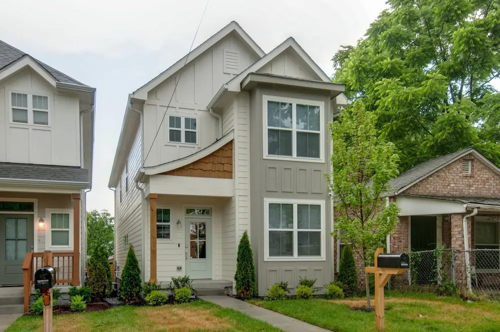 Booking Fast 12 Beds-large Yard