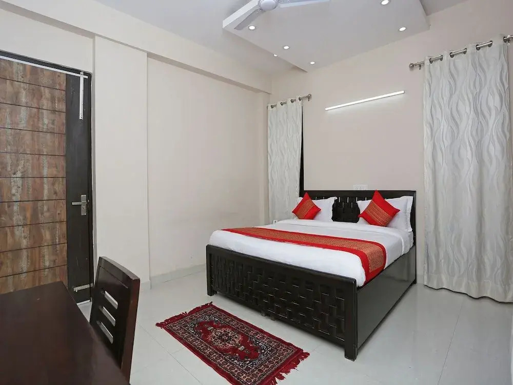 OYO 9997 Sohna Road