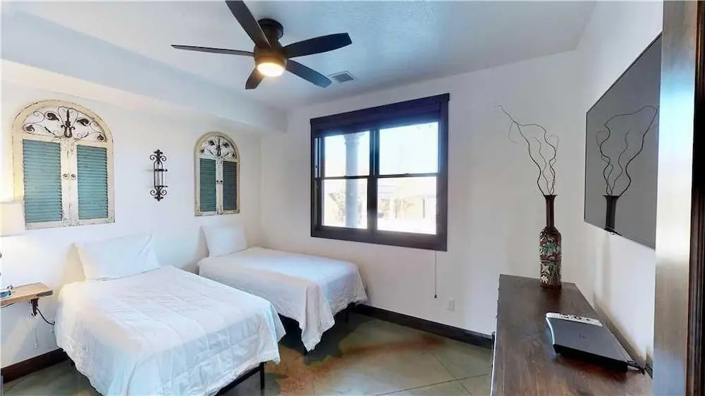 Luna Azul ~ #10 2 Bedroom Condo
