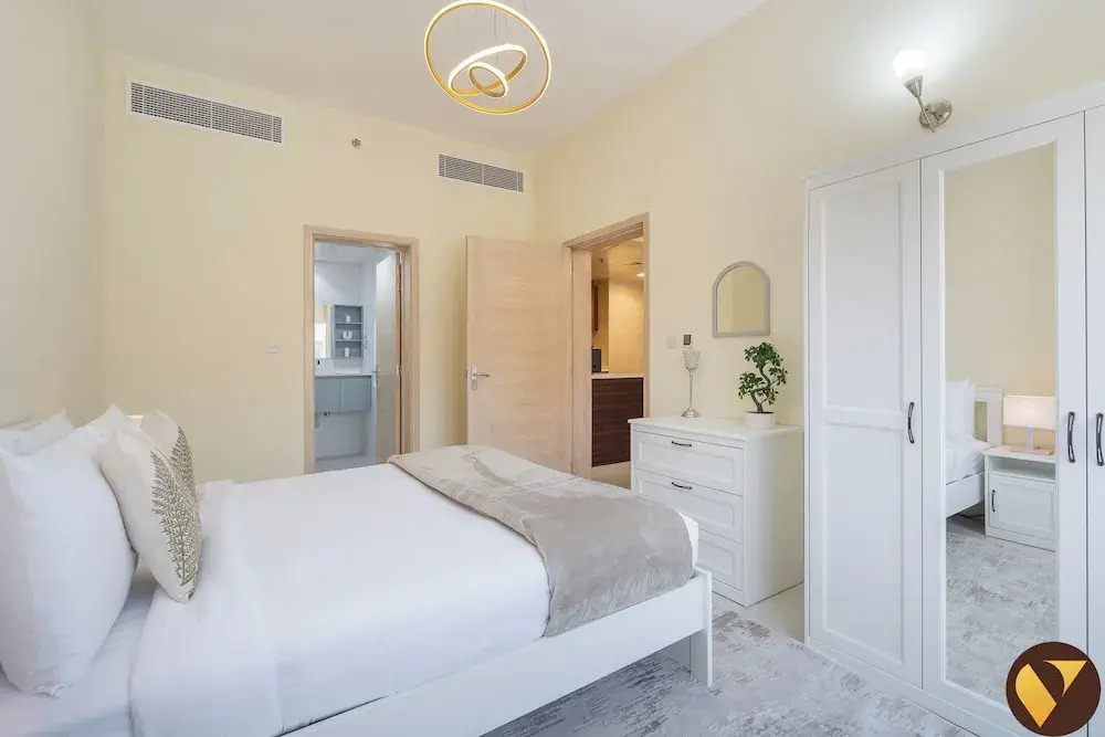 Spacious Pulse Smart Residence JVC