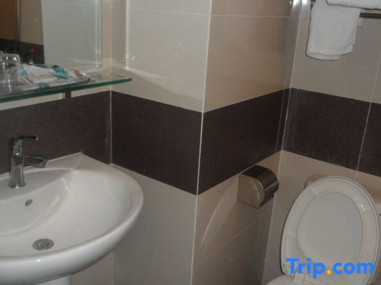 Zhengzhou Heart's Promise Hotel (Qilihe Subway Station)
