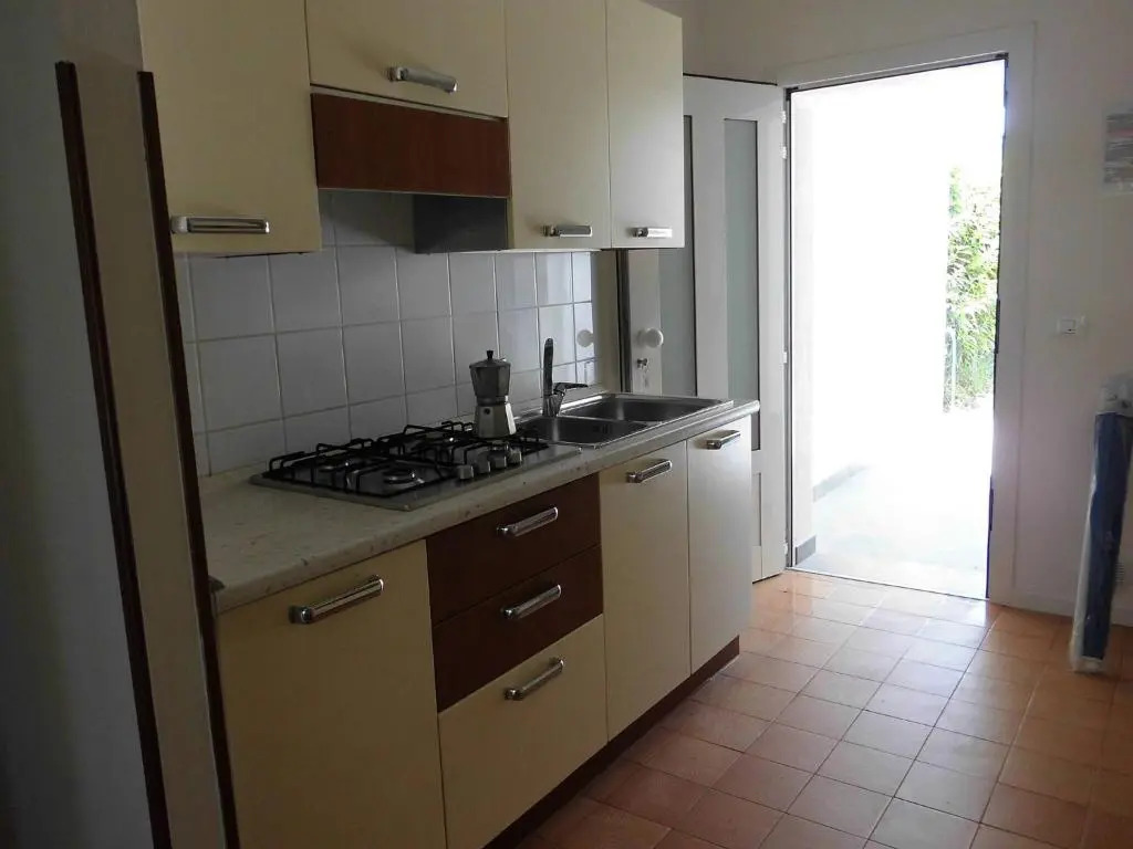 Terraced house with private garden