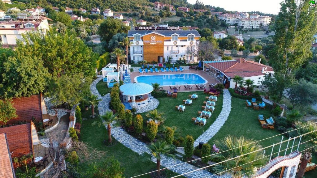 İksirci Baba Hotel