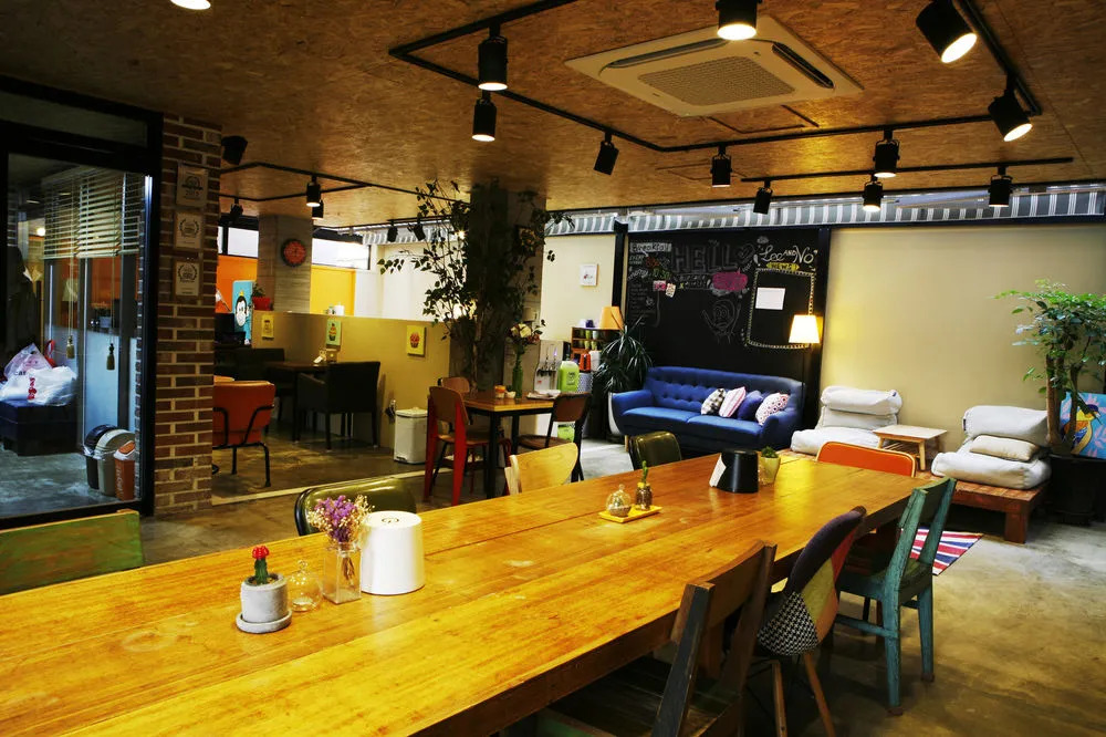 Travelers Planet Studio Type Hostel