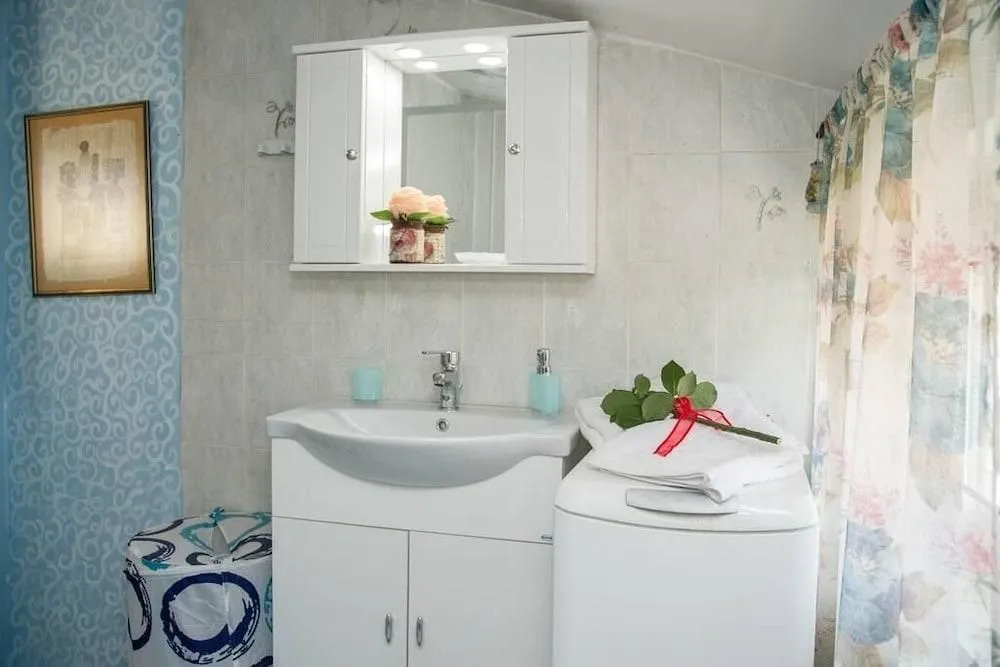 Bougainvillea house with view near the beach